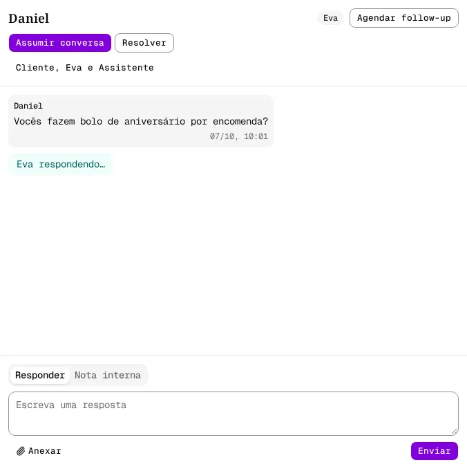 Conversa com o aviso Eva respondendo… depois da mensagem do cliente.